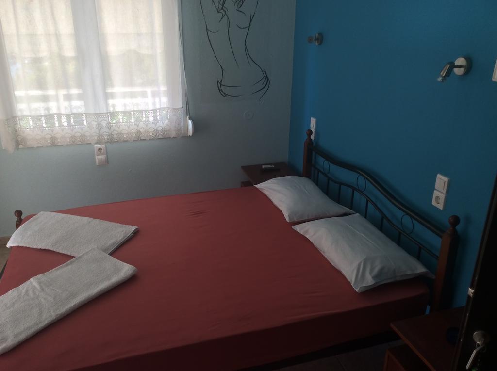 Votsi  Kostas Rooms מראה חיצוני תמונה