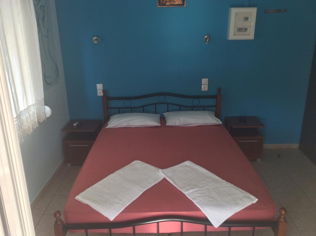 Votsi  Kostas Rooms מראה חיצוני תמונה