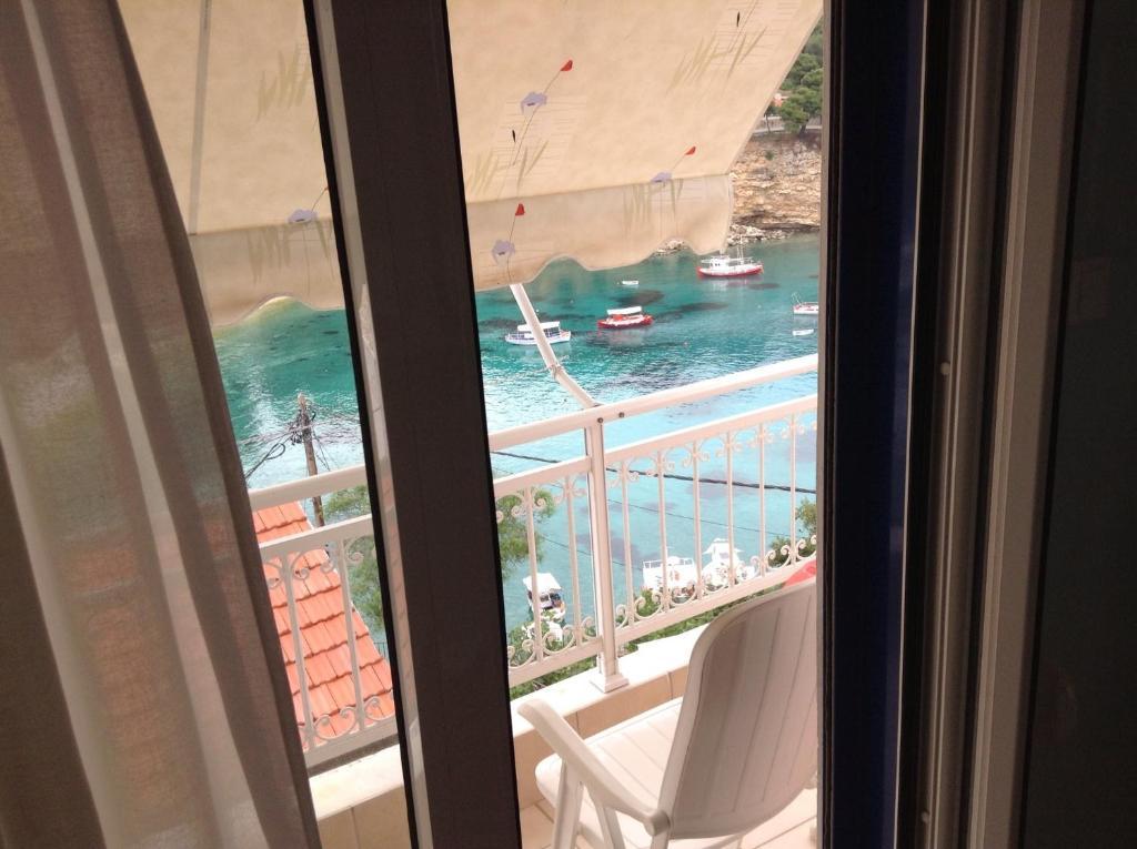 Votsi  Kostas Rooms חדר תמונה