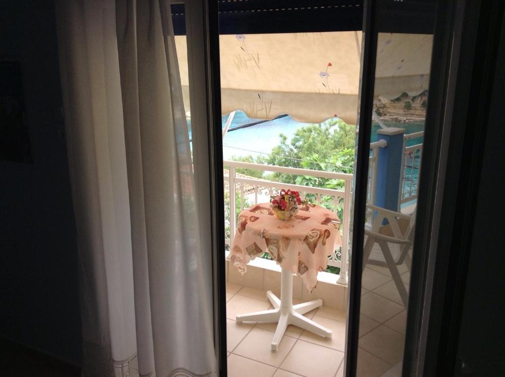 Votsi  Kostas Rooms חדר תמונה